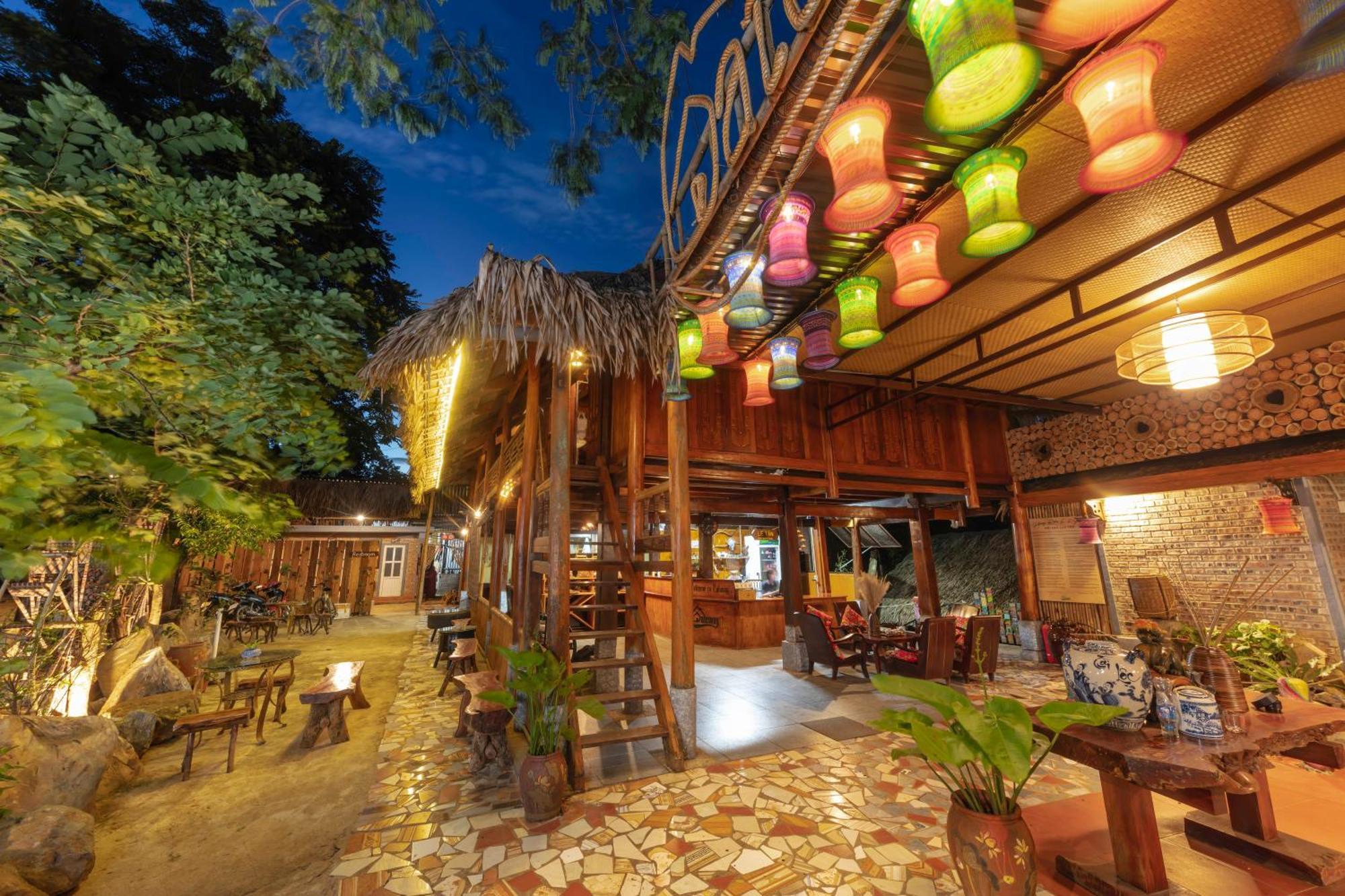 Gateway Inn Puluong Pu Luong Exteriör bild